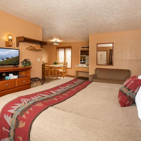 ג'קסון Flat Creek Inn מראה חיצוני תמונה