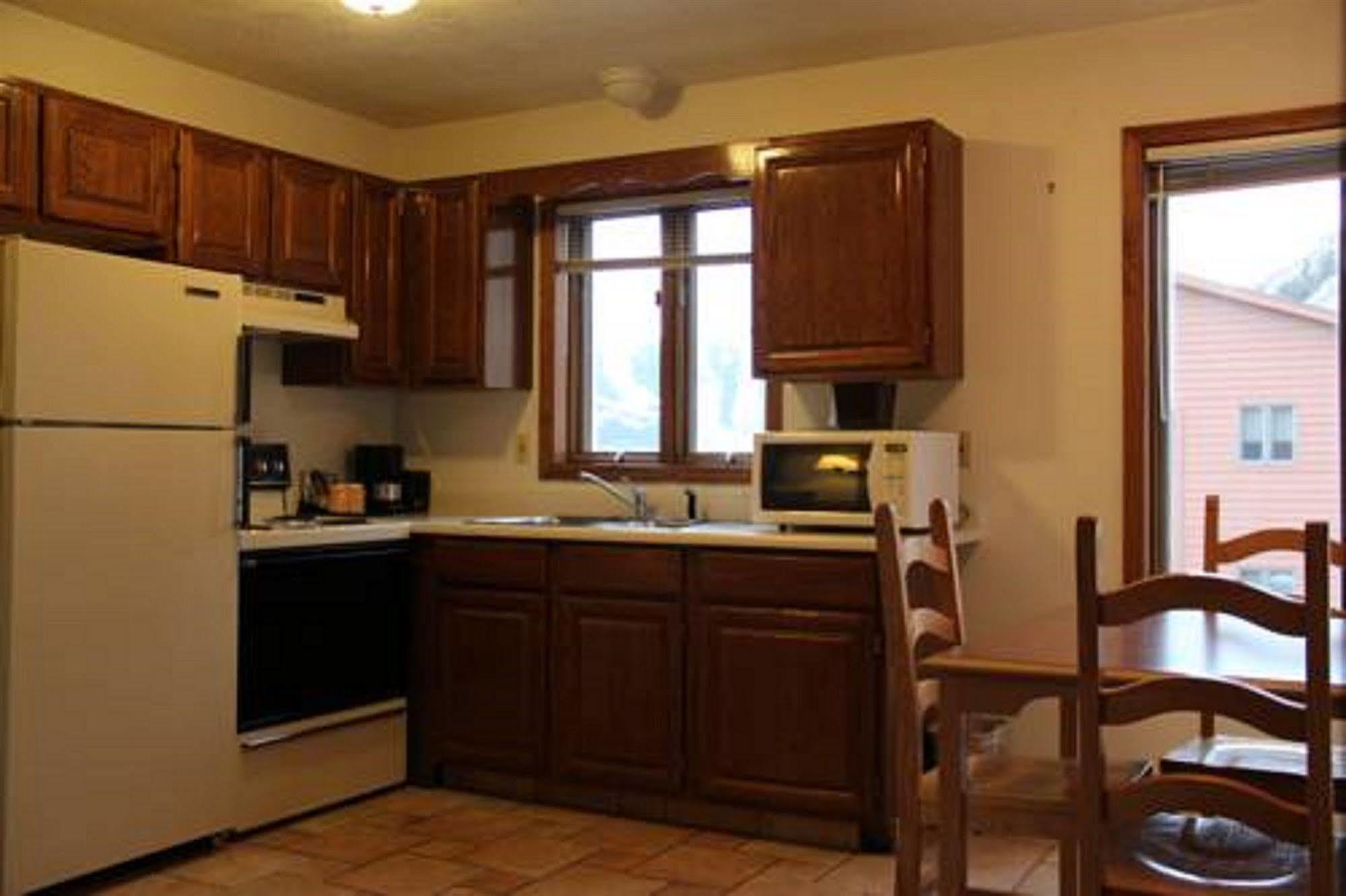 ג'קסון Flat Creek Inn מראה חיצוני תמונה