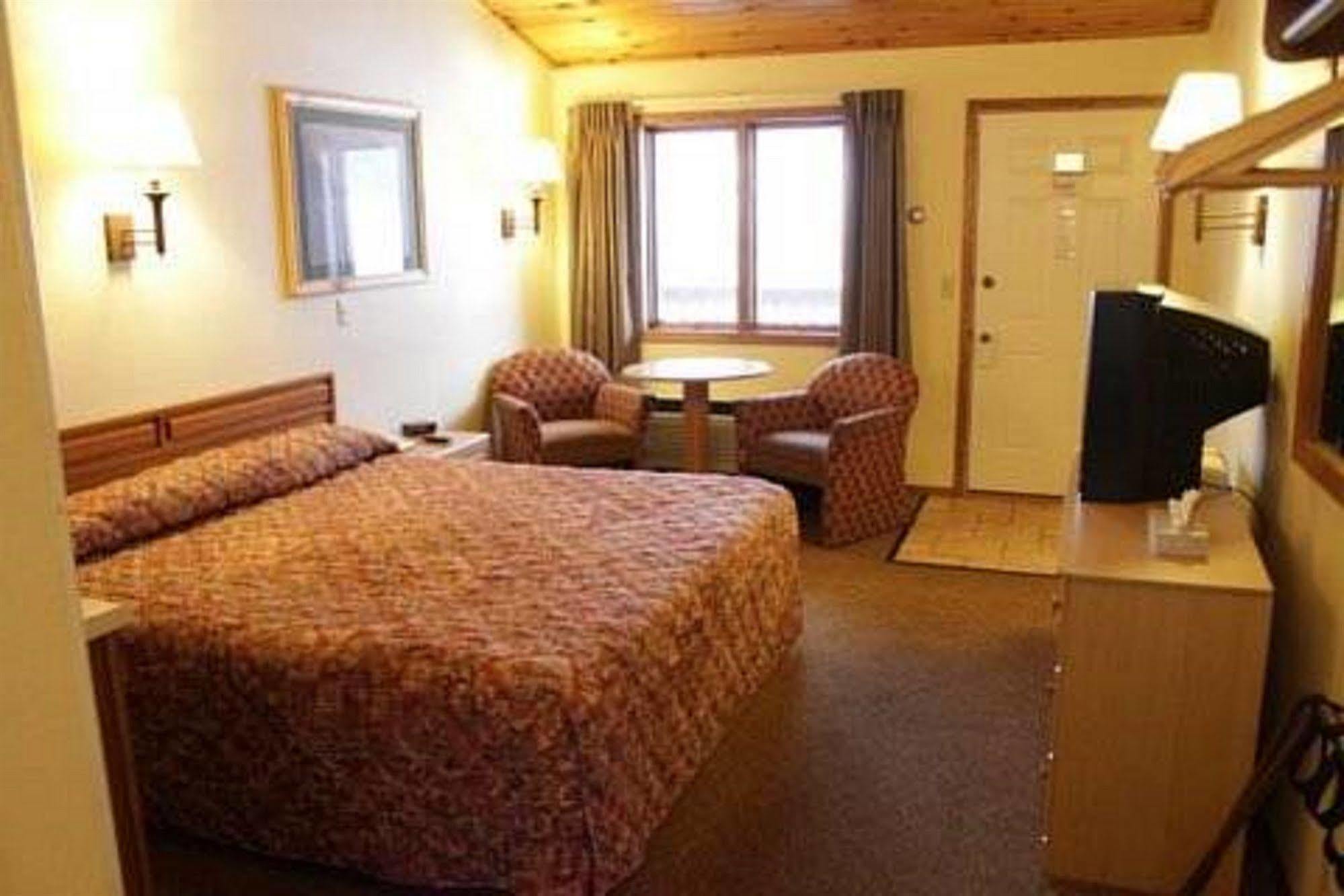 ג'קסון Flat Creek Inn מראה חיצוני תמונה