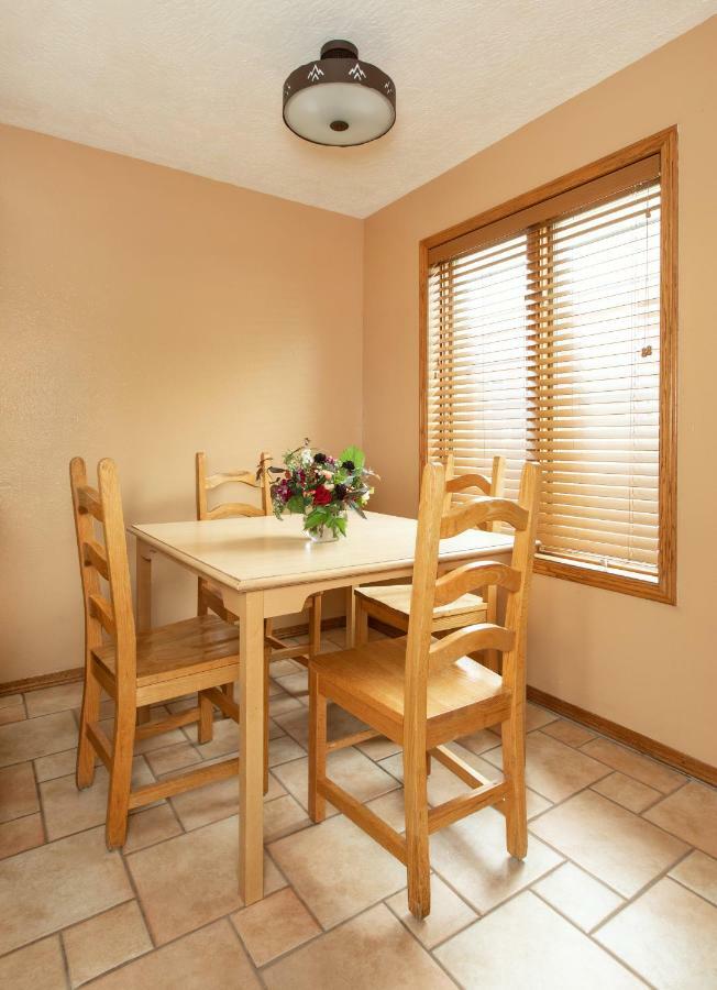ג'קסון Flat Creek Inn מראה חיצוני תמונה